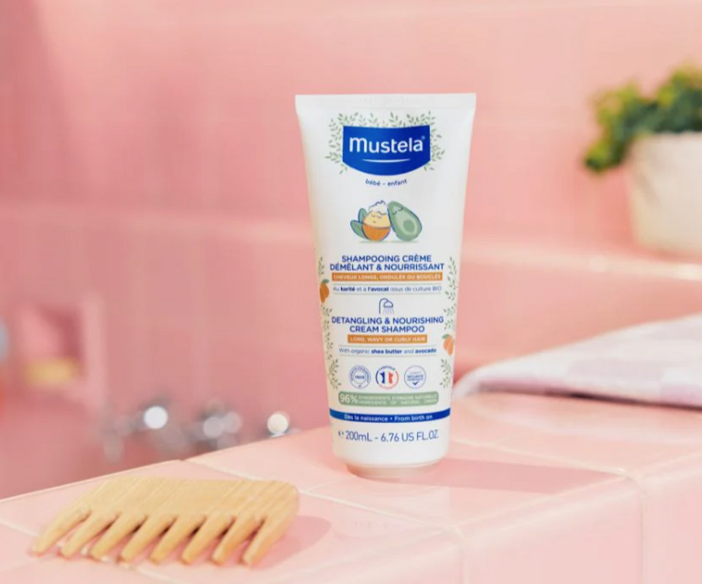 Mustela -  Shampoo Nutriente Districante 200 ml